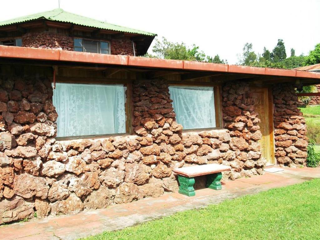 Hotel Las Fresas Del Volcan Poas Sabana Redonda Exterior photo