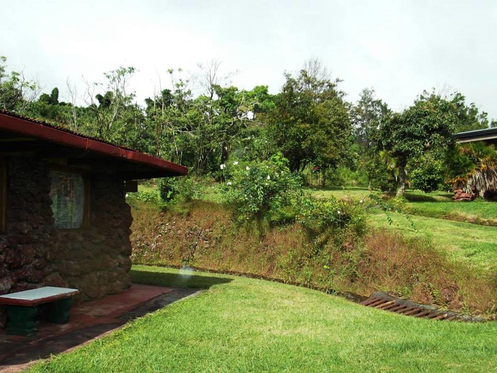 Hotel Las Fresas Del Volcan Poas Sabana Redonda Exterior photo